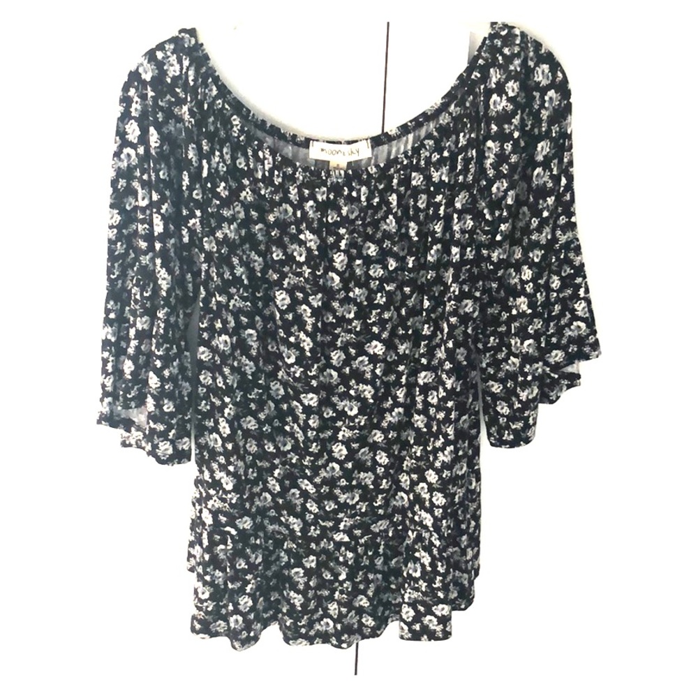 Moon & Sky Off shoulder Floral flutter sleeve top